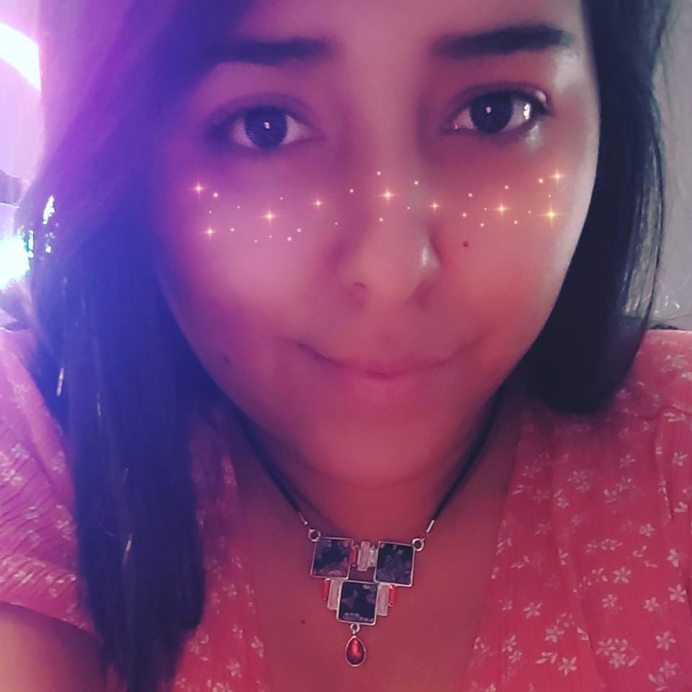 Meet your Posher, Gloria